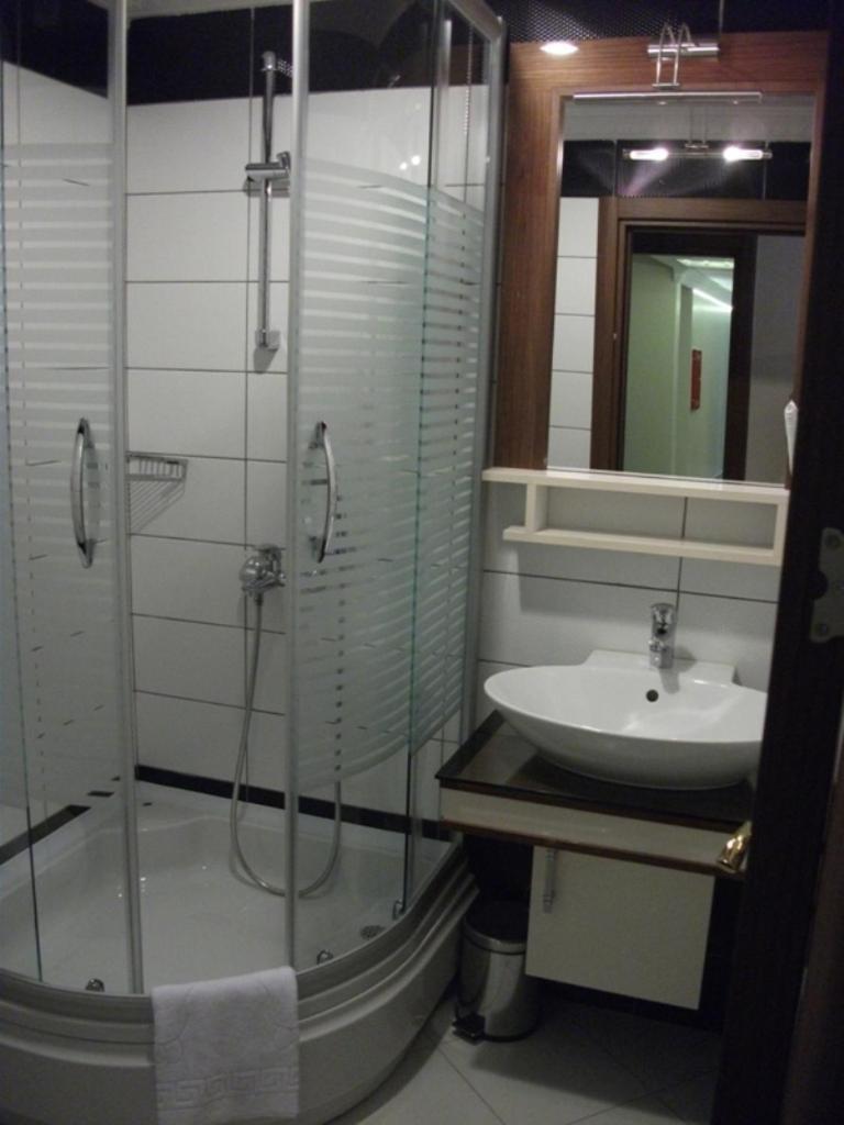 Grand Anatolia Hotel Istanbul Exterior photo
